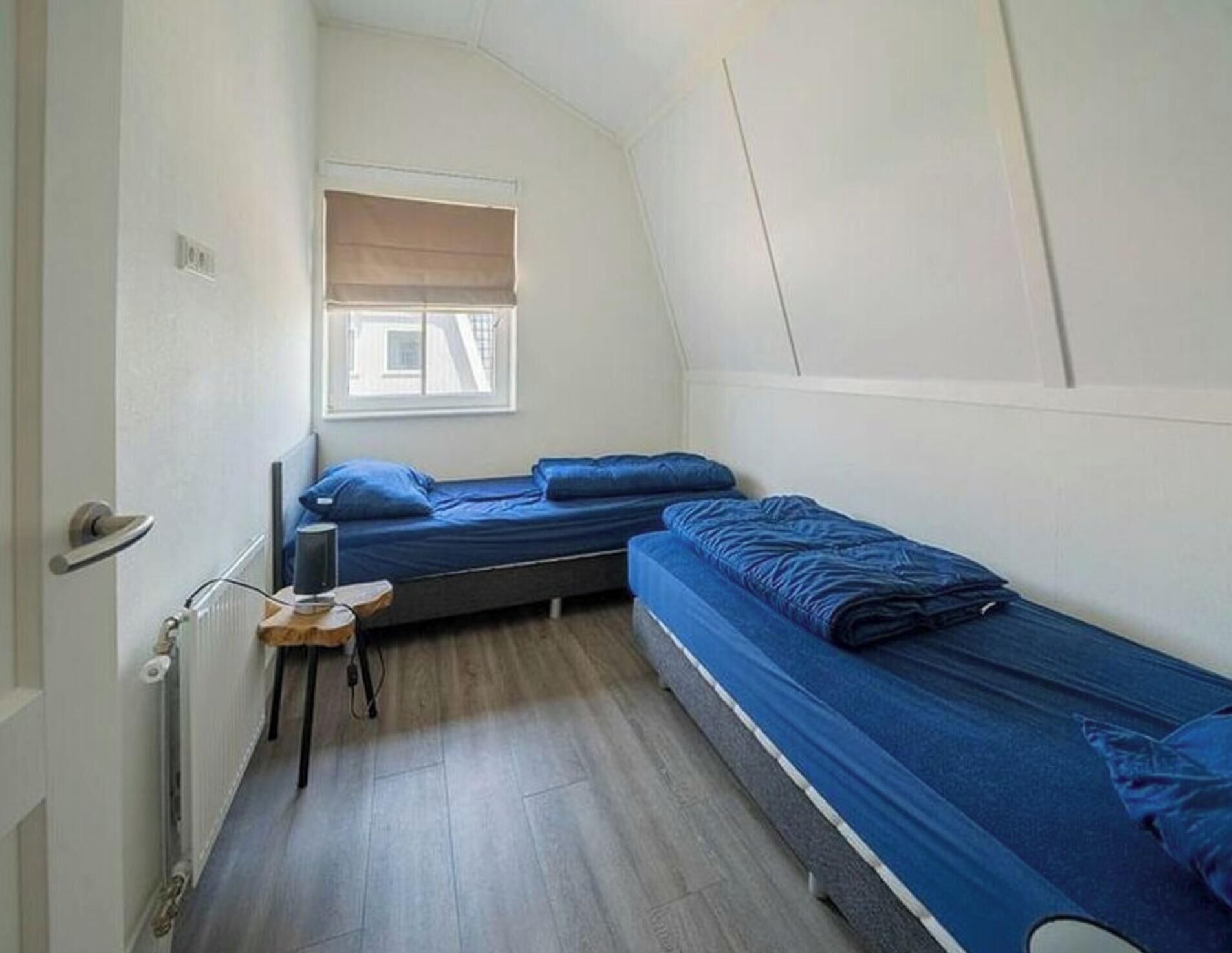 House | 9 bilik tidur, dilengkapkan perabot secara berasingan 