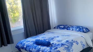 4 bedrooms, free WiFi, bed sheets