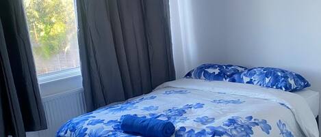 4 bedrooms, free WiFi, bed sheets