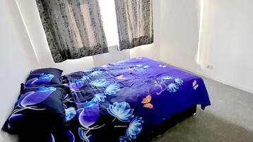 4 bedrooms, free WiFi, bed sheets