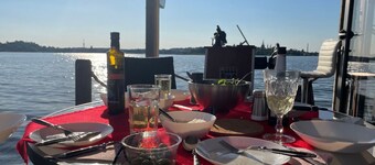 Dreamlike hours & magical moments on the Havel houseboat NautikHus
