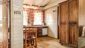 Rumah Comfort, pemandangan kebun | Interior