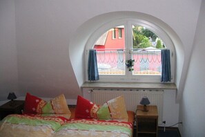 Room - Holiday home in the Baltic Sea with 2 bedrooms (Seeheilbad Zingst)