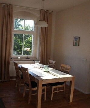 Dineren