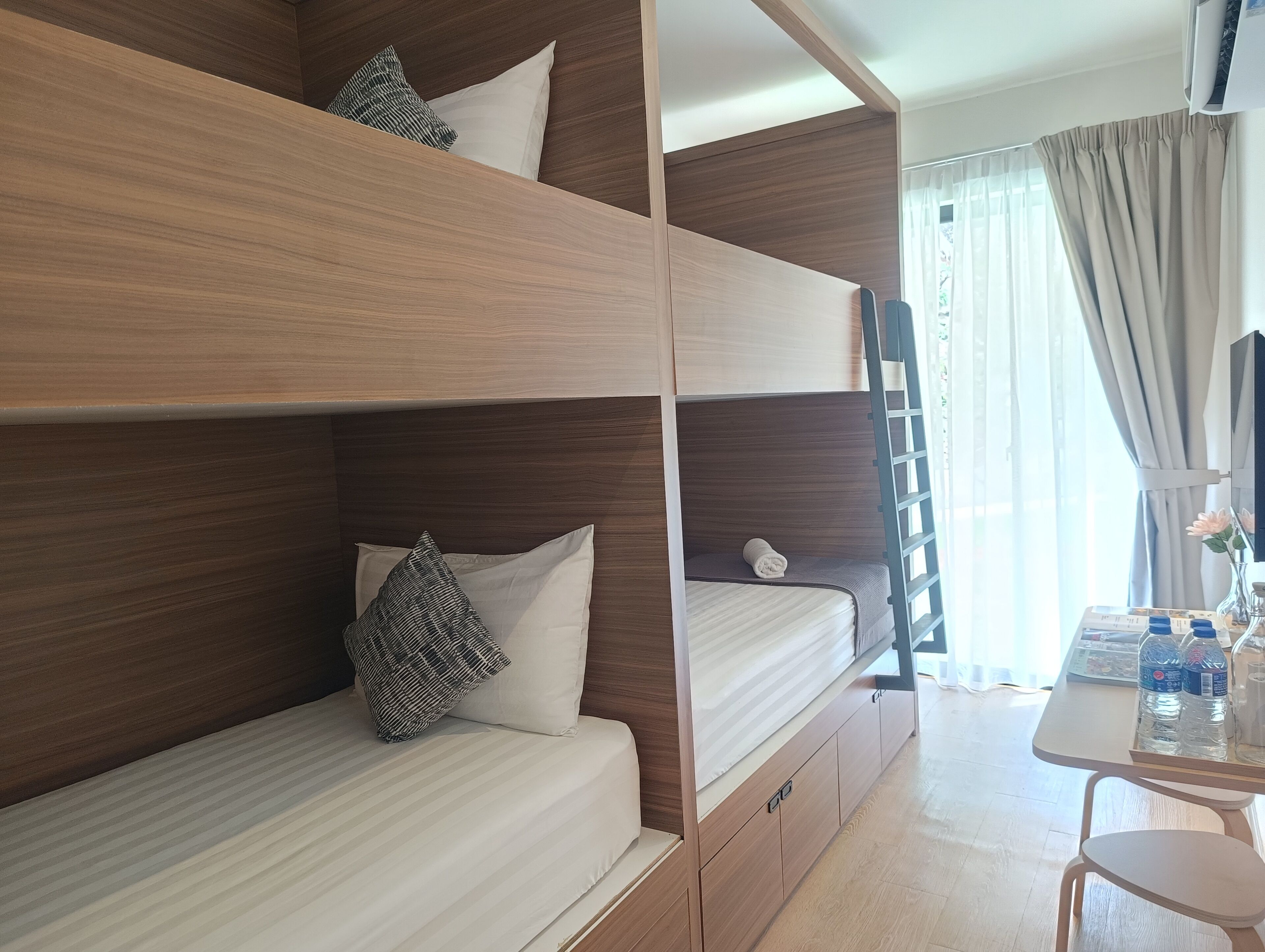 Blackout curtains, iron/ironing board, free WiFi, wheelchair access