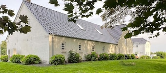 Beautiful home in Vejle with WiFi