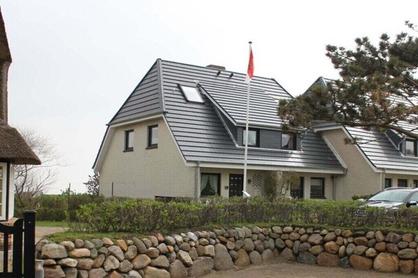 Exterior - Holiday home with 3 bedrooms (Sylt, OT Rantum)