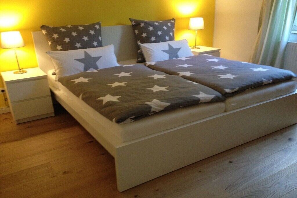 4 bedrooms, free WiFi, bed sheets