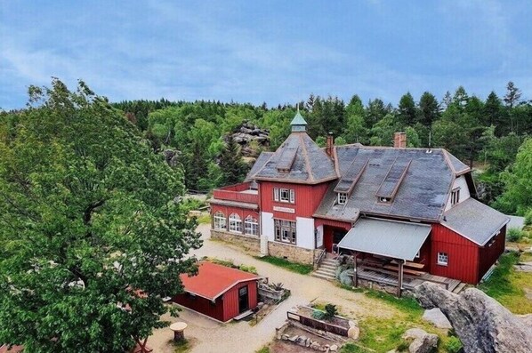Exterior - "At the castle park" (Bertsdorf-Hörnitz)