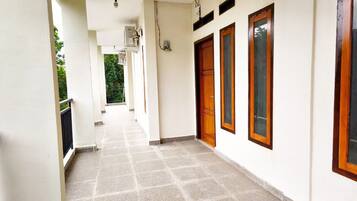 Family Apartment, Courtyard View | Property grounds