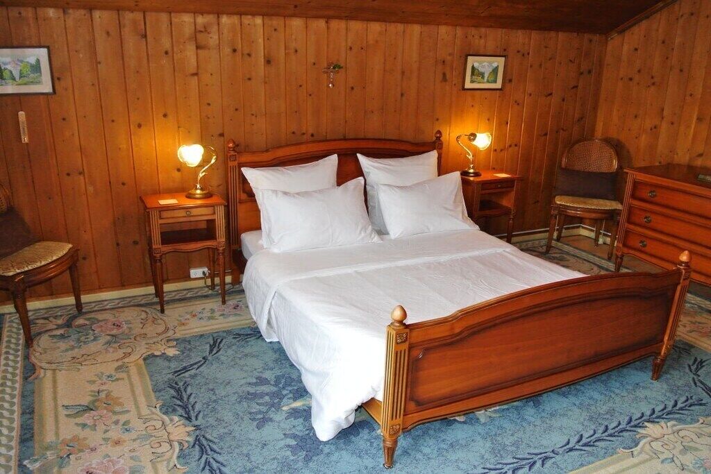 3 chambres, fer et planche à repasser, lit parapluie, Wi-Fi gratuit