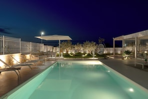 Outdoor pool - DIMORA OLEA: an elegant villa with a pool and access to a private beach (Sicilia)