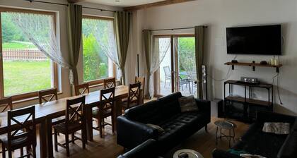 Haus Planegg: The listed price is per room!!