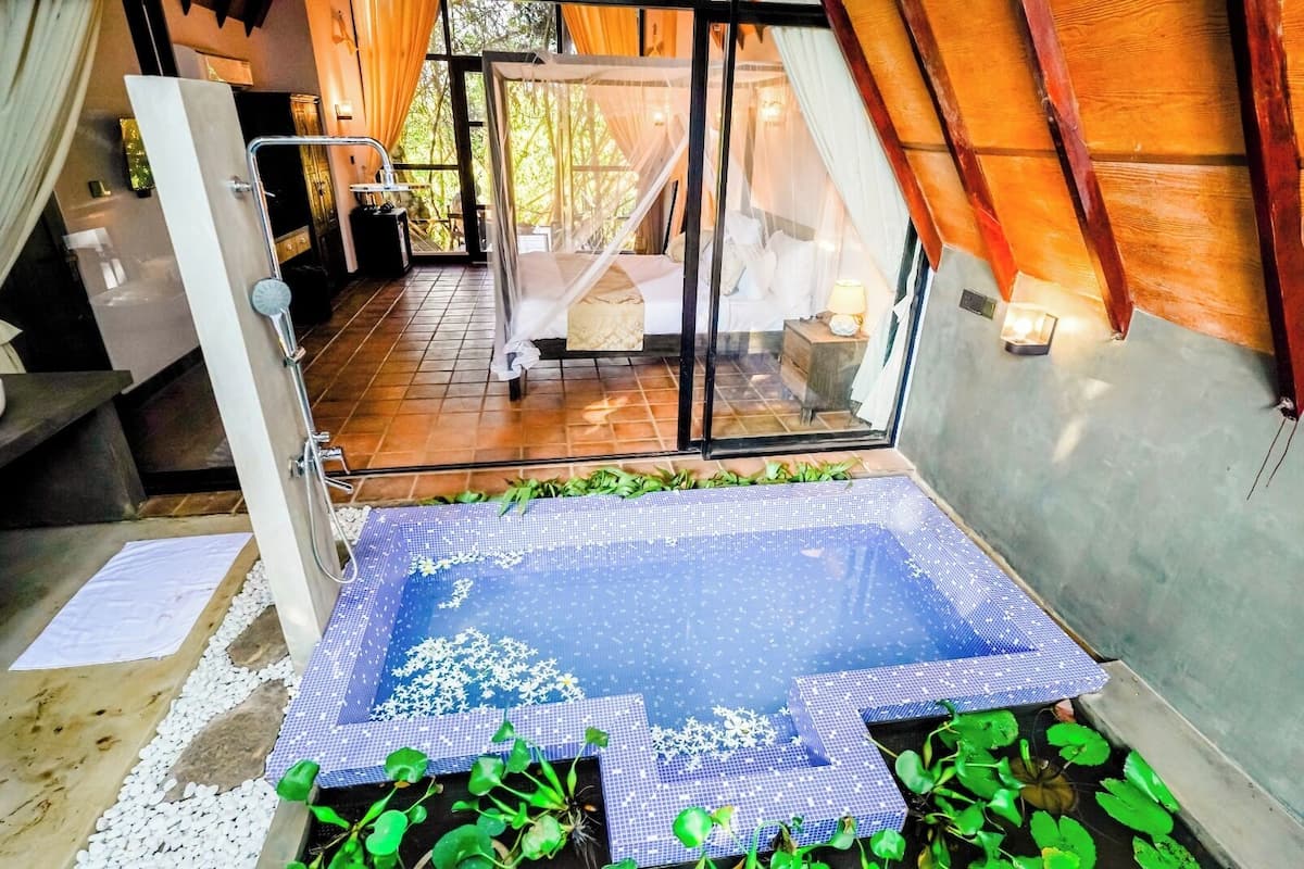 Deluxe Double Room, River View | Desk, blackout drapes, WiFi (free)