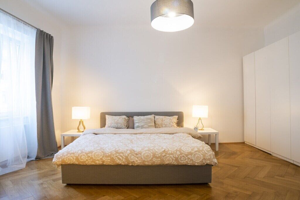 Bügeleisen/Bügelbrett, kostenloses WLAN, Bettwäsche