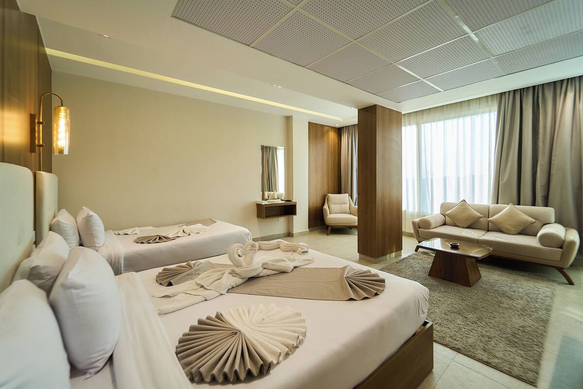 Sábanas de algodón egipcio, ropa de cama de alta calidad y minibar 