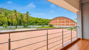 House | Balcony