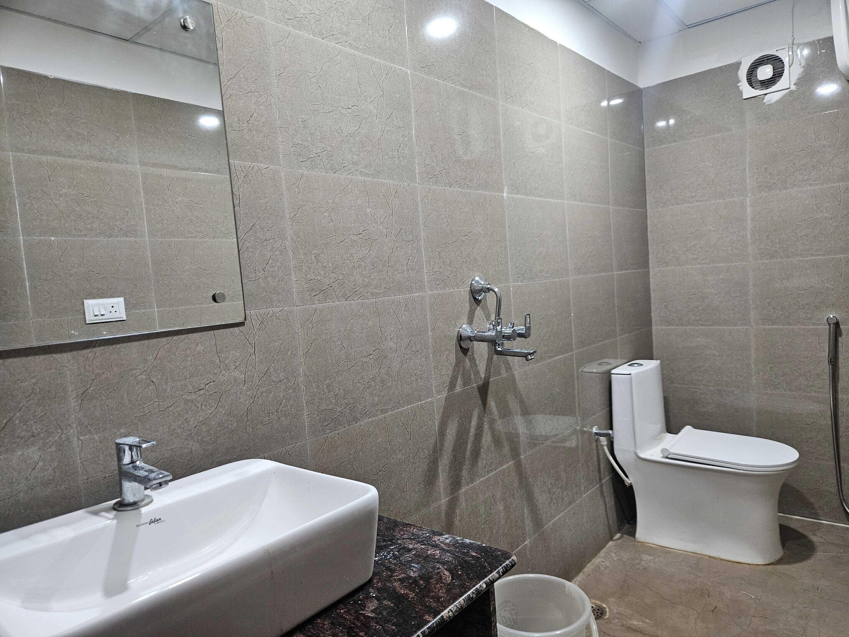House | Bathroom