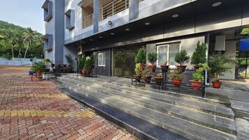 House | Property grounds