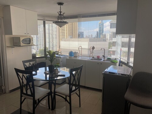 3-ROOM APARTMENT IN PUNTA PAITILLA WITH OPEN-PLAN KITCHEN, PARKING, WIFI, AND VISTASKY BUILDING