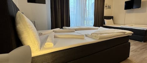 Comfort Triple Room
