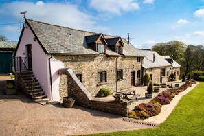 Exterior - Gather Together on Exmoor (Dulverton)