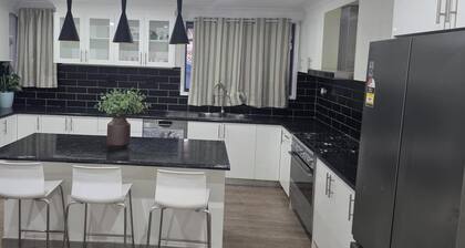🏡 Family-Friendly Comfortable Home.