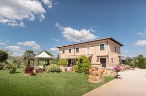 Exterior - Agriturismo Torre Quadrana (Umbria)