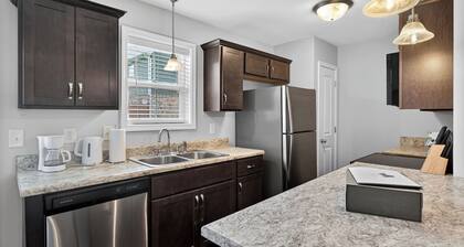 Cozy 2br Stay Near Work & Dining