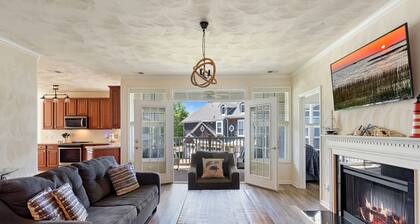Three Little Sandpipers | Pet-Friendly | 2 Pools | Golf Cart Available (6p)