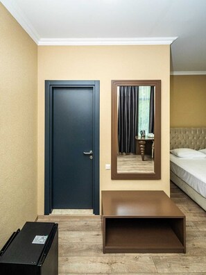 Deluxe Double Room | Interior - Riverside Hotel & Restaurant Adjara (Khelvachauri)