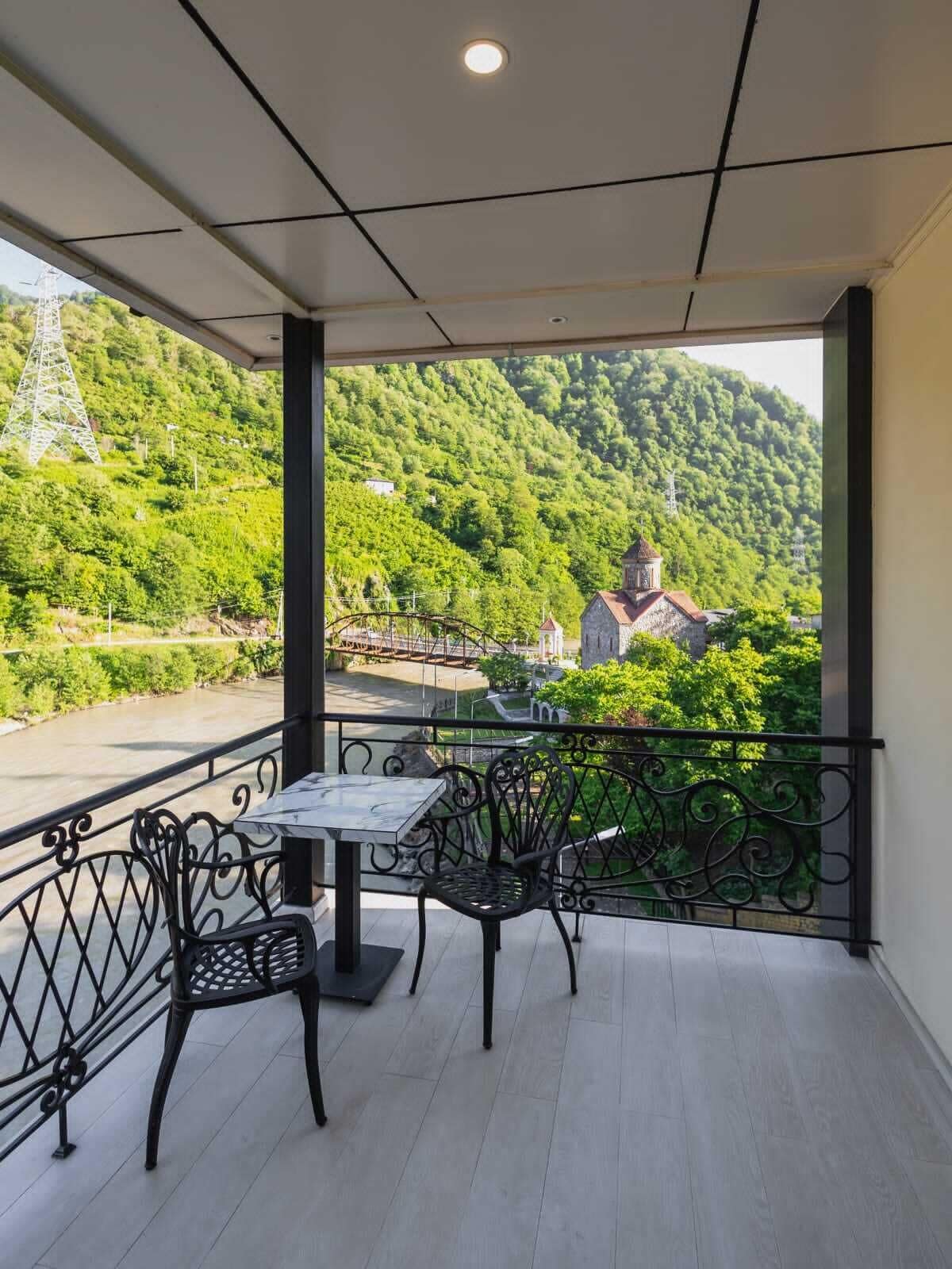 Deluxe Double Room | Outdoor dining