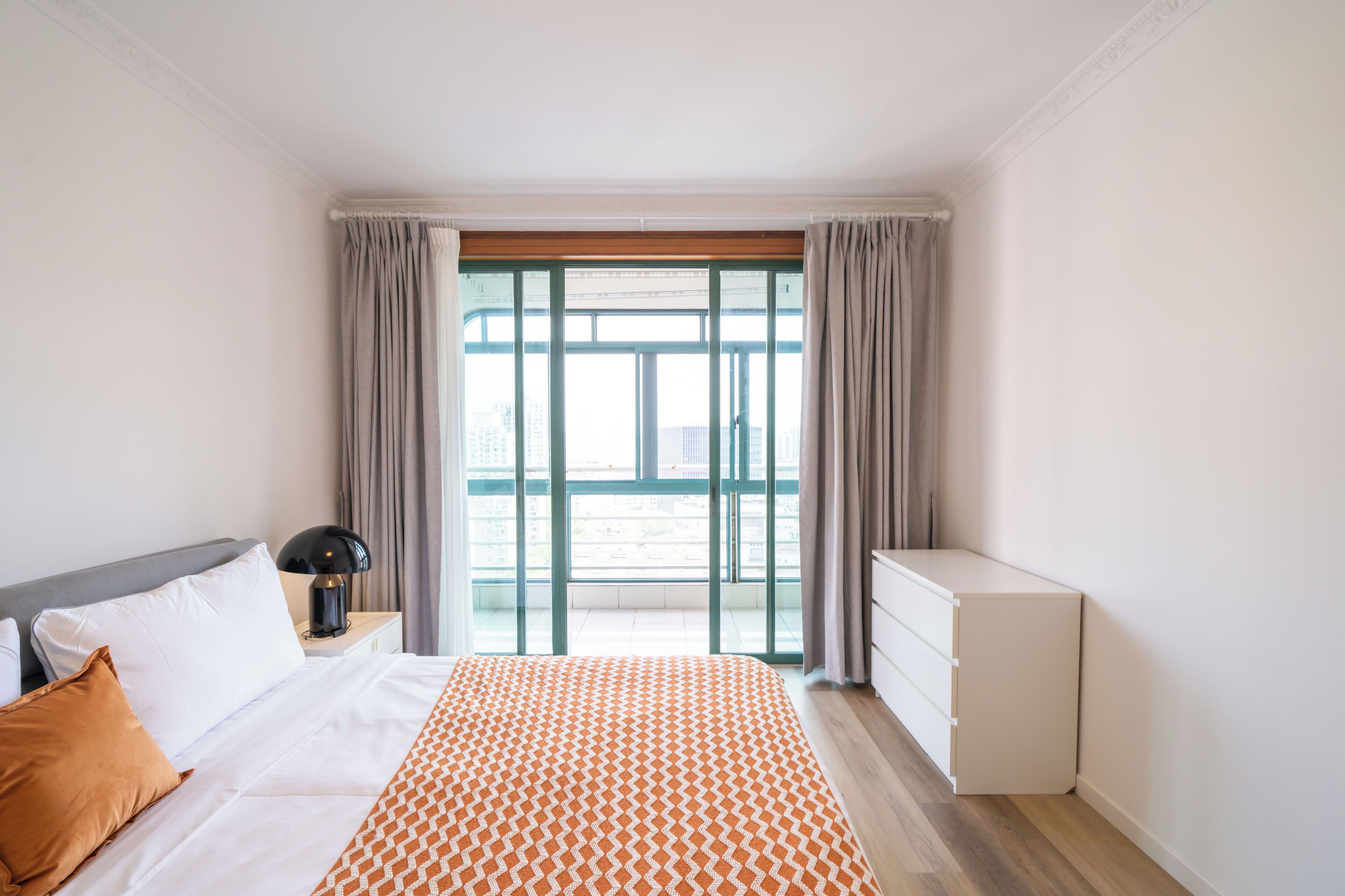 Departamento familiar, 2 habitaciones, baño privado, vista a la ciudad | Wifi gratis 