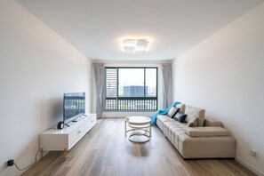 Living area - Tyms 2BR 1BA Family Serviced Residence (Shanghai)