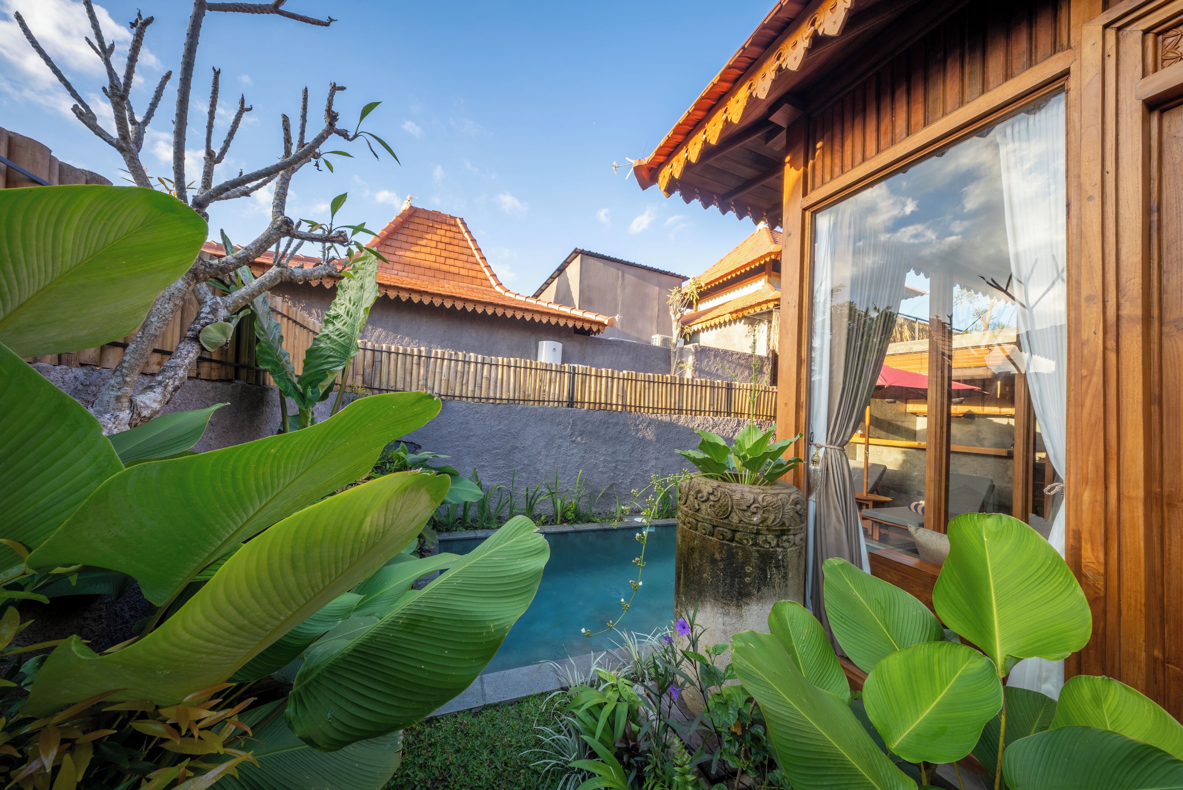 Signature Villa, Pool View | Peti besi dalam bilik, ruang kerja komputer riba 