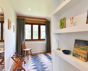 Interior - Charming lodging, peaceful balcony-terrace (Wettolsheim)