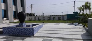 Property grounds - Happy Banquet Resort & Party Plot (Halvad)