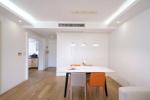 Dining - Tyms 2BR 1BA Family Serviced Residence (Shanghai)