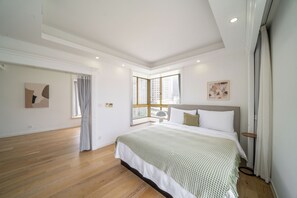 Luxury Apartment, 2 Bedrooms, Non Smoking, City View | Blackout curtains, soundproofing, iron/ironing board, free WiFi