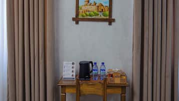 Deluxe Double or Twin Room | In-room safe, desk, laptop workspace, blackout curtains