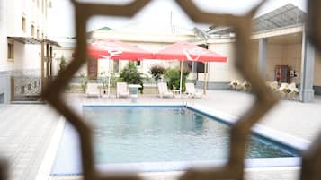 Seasonal outdoor pool