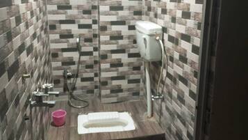 Double Room | Bathroom | Shower