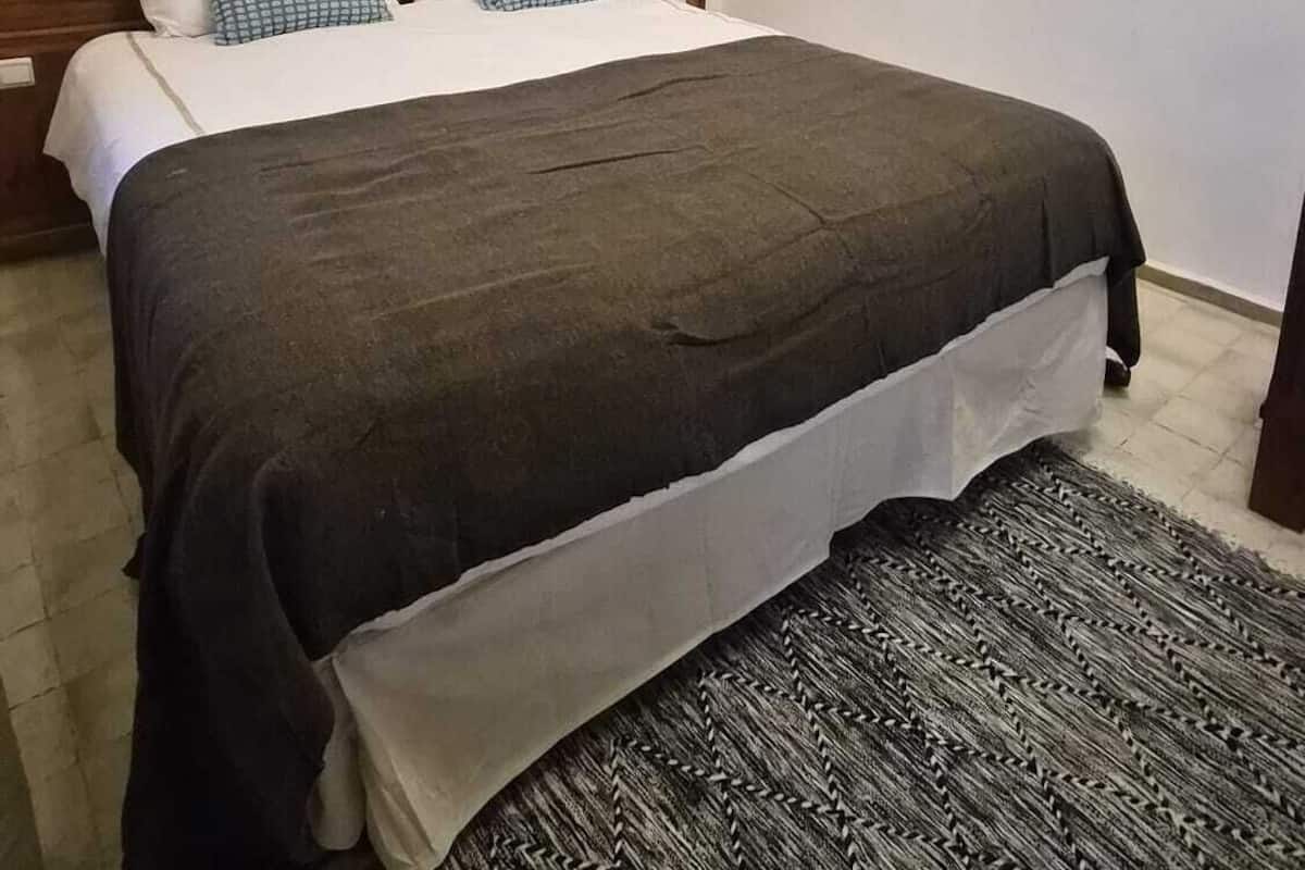Deluxe Triple Room | Bed sheets