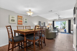 Dining - Surf Court 46 - Updated 3 bedroom Townhouse - 1 block to the Beach (Hilton Head Island)