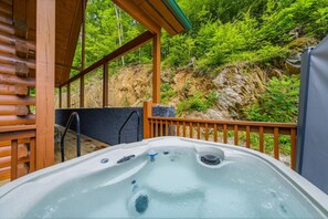 Outdoor spa tub - Sweet Serenity Retreat | Hot Tub | Wraparound Deck | Sleeps 8 (Sevierville)