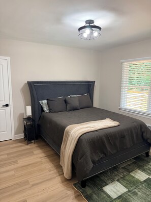 Room - Welcome to Sandtown Villa—your home away from home. (Atlanta)