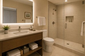 Comfort-Studio | Badezimmer | Kostenlose Toilettenartikel, Haartrockner, Handtücher, Seife