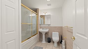 Departamento, 2 habitaciones | Baño