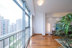 Superior-Apartment, 3 Schlafzimmer, Nichtraucher, Stadtblick | Innenbereich