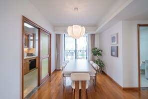 Dining - Tyms 2BR 1BA Family Serviced Residence (Shanghai)